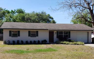 Main picture of 10024 Shademoor Dr