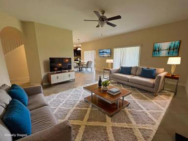 Main picture of 1790 Thetford Cir