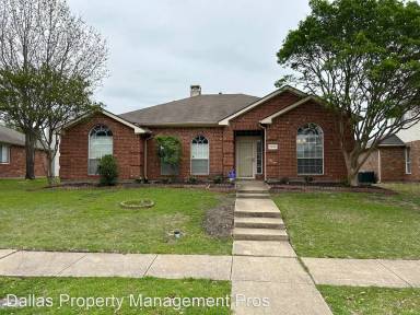 Main picture of 2520 Hackberry Crk