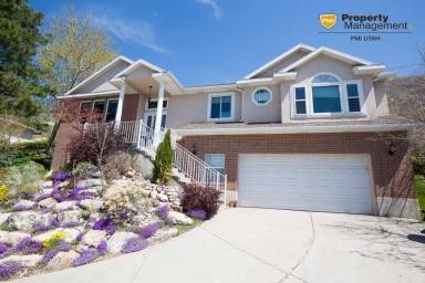 Main picture of 4821 S Fortuna Way