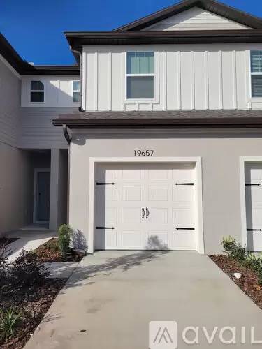 Main picture of 19693 Shady Oak Dr