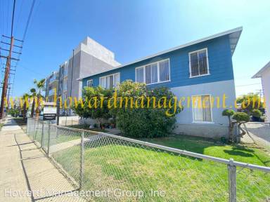 Main picture of 11514 1/2 Culver Blvd