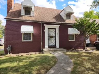 Main picture of 19214 Mansfield St