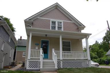 Main picture of 221 W Mosley St