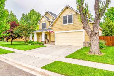 Main picture of 1002 E Legacy View Dr