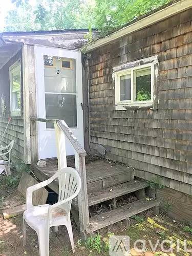 Main picture of 193 Mattakeesett St