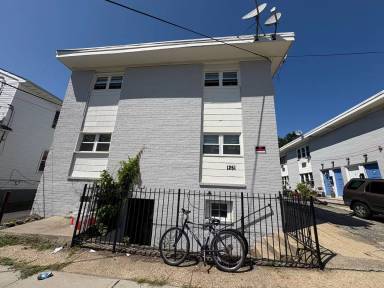 Main picture of 1251 Washington Ave