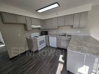 Main picture of 60 Miller Ave SW