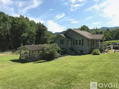 Main picture of 189 Yellow Bird Branch Rd