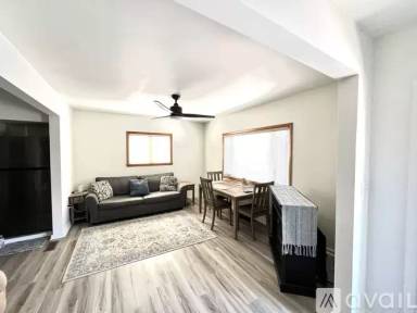 Main picture of 522 Sheridan Pl