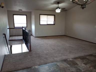 Main picture of 106 Haley Pl