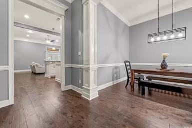 Main picture of 34 Wildwood Place Cir