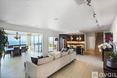Main picture of 18101 Coastline Dr