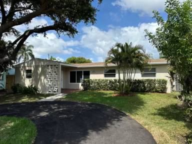 Main picture of 1911 N 31st Ct