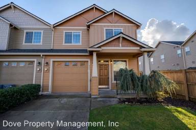 Main picture of 911 SE 9th Cir