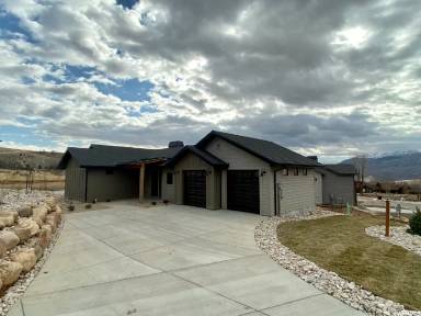 Main picture of 4350 N Seven Bridges Rd