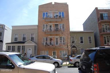 Main picture of 3079 32nd St