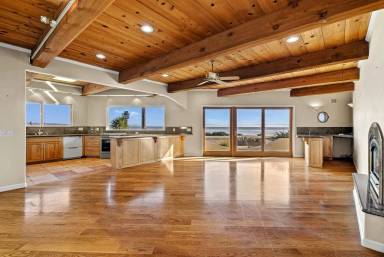 Main picture of 23665 E Cliff Dr