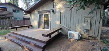 Main picture of 2977 Oak St