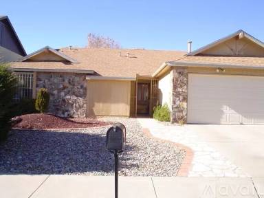 Main picture of 5501 Vista Sandia NE