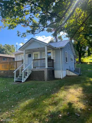 Main picture of 115 Fletcher Dr