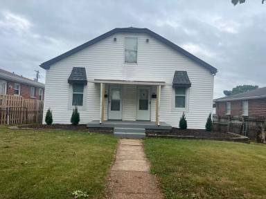 Main picture of 6114 Morganford Rd