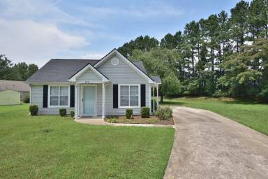 Main picture of 216 Sebastian Way