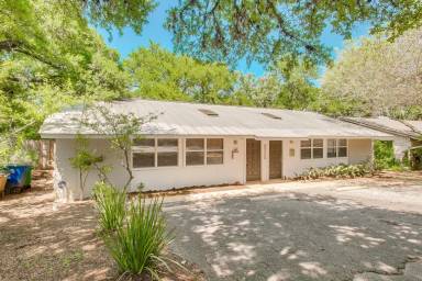 Main picture of 2300 Trailside Dr