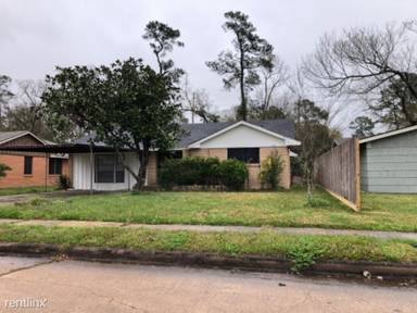 Main picture of 9526 Balsam Ln