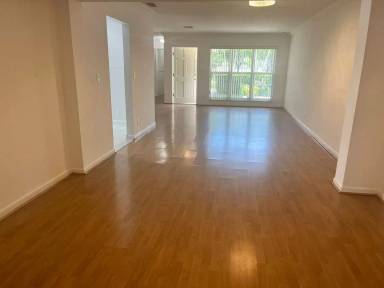 Main picture of 3705-3711 TYLER St