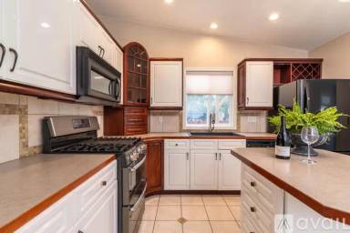 Main picture of 197 Johnson Dr