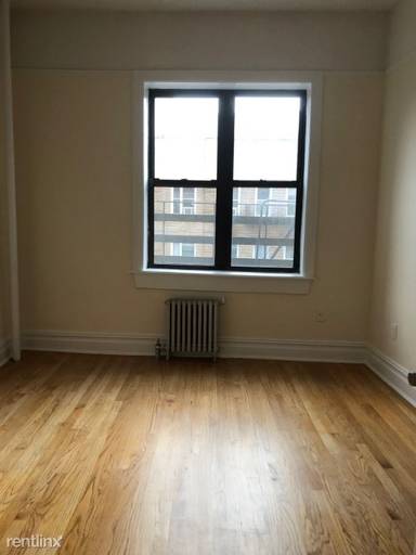 Main picture of 212 Grand St