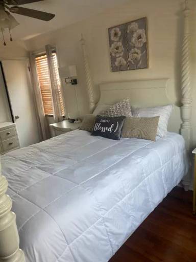 Main picture of 1 Sherie St
