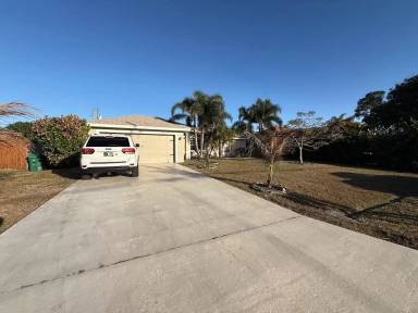 Main picture of 3647 SW Ballweg St