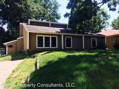 Main picture of 1700 Bridge St NW