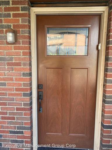 Main picture of 89 Dubois St