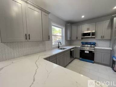 Main picture of 10 Codington Pl