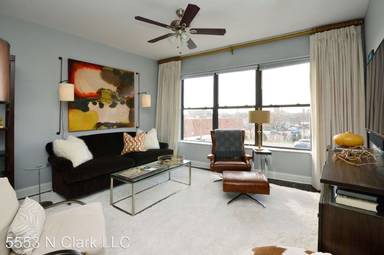 Main picture of 5553 N Clark St