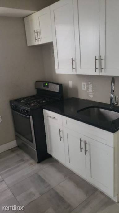 Main picture of 615 Bramhall Ave