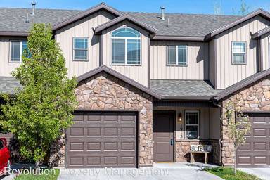 Main picture of 1913 N 285 W