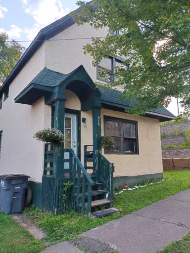 Main picture of 313 N 7th Ave E