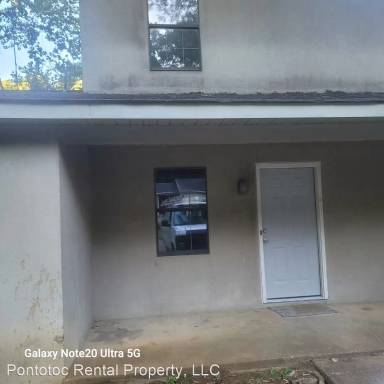 Main picture of 27 S Clay St