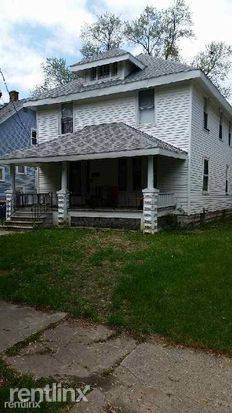 Main picture of 35 Richards Ave NW