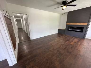 Main picture of 1320 N 4th Ave