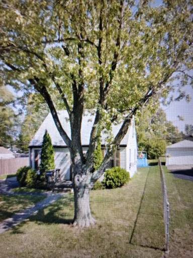 Main picture of 49 Elm Rd