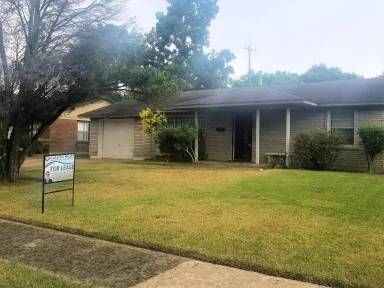 Main picture of 10421 Hinds St