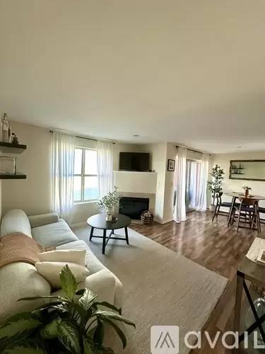 Main picture of 9520 1st Ave NE
