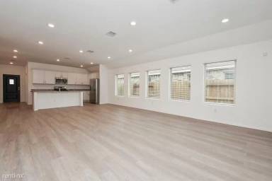 Main picture of 8427 Manta Ray Cir