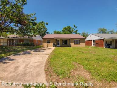 Main picture of 708 W Dewey St