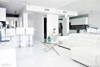Main picture of 100 Lincoln Rd